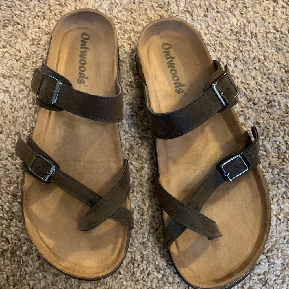 Never worn Outwoods Brown Sandals size 10